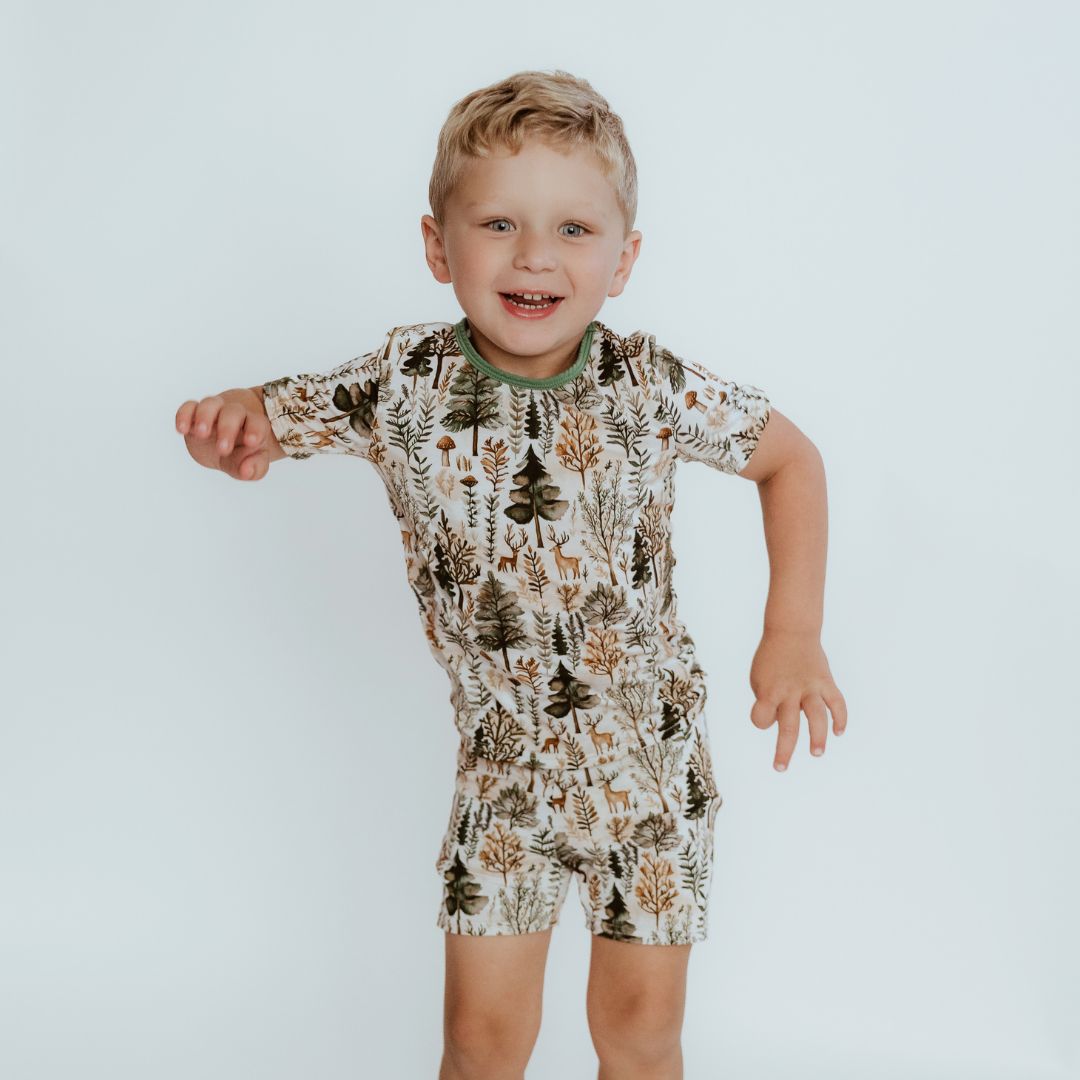 Short Two-Piece Signature Pine & Dandy Pajamas