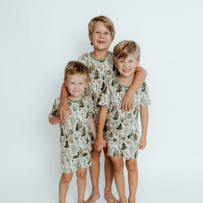 Short Two-Piece Signature Pine & Dandy Pajamas